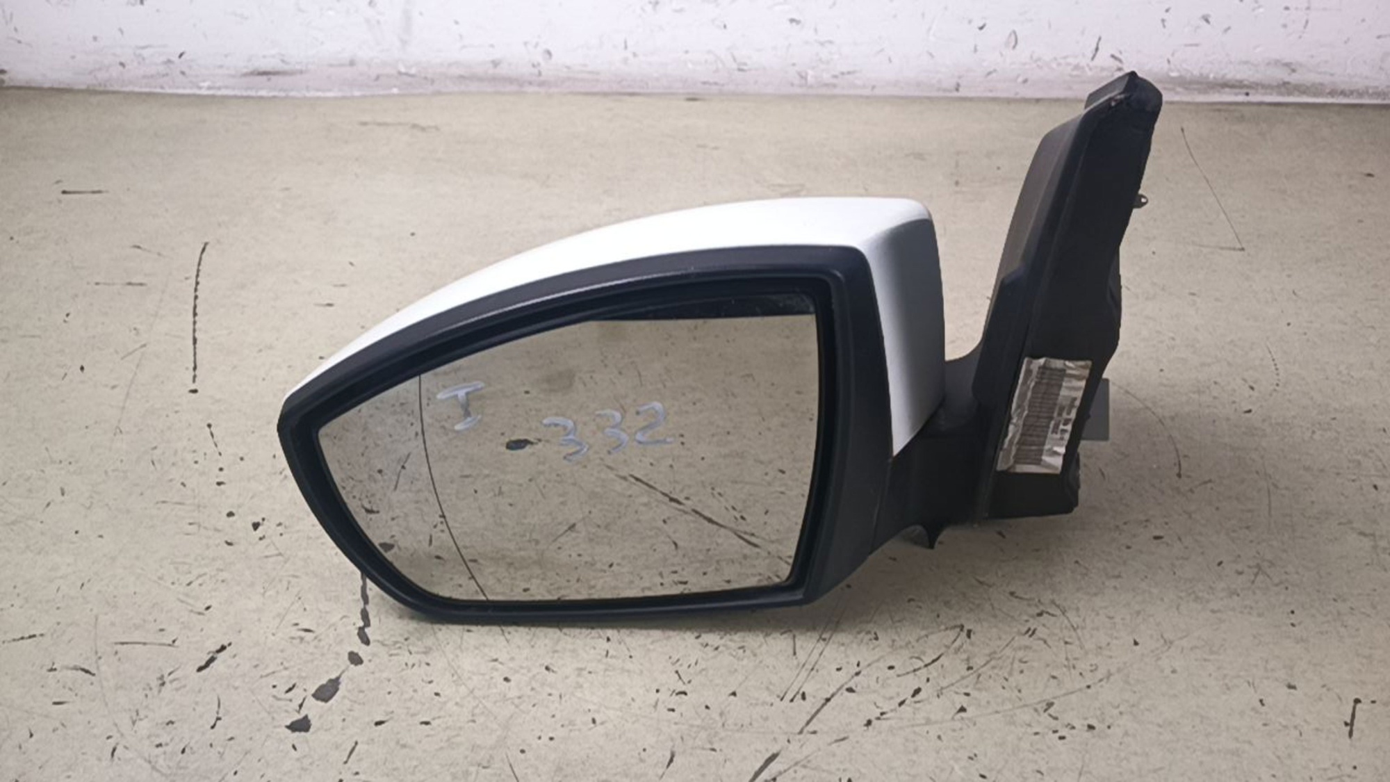 RETROVISOR IZQUIERDO