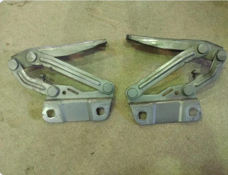 BISAGRA CAPO DERECHA Mercedes-Benz ML (BM 164)