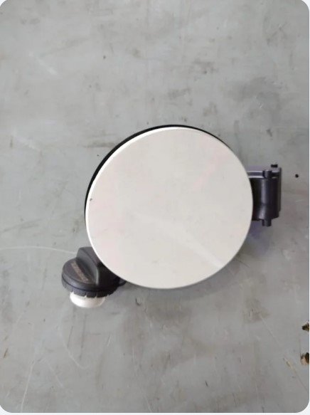 TAPA EXTERIOR COMBUSTIBLE Subaru Outback (B15)