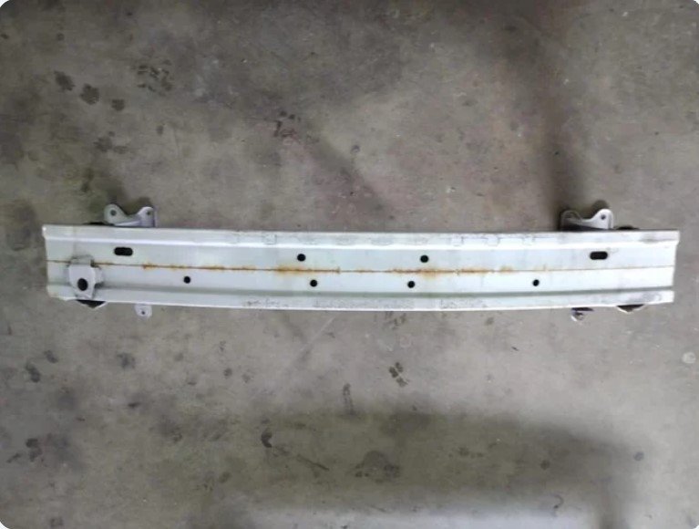REFUERZO PARAGOLPES TRASERO Subaru Outback (B15)