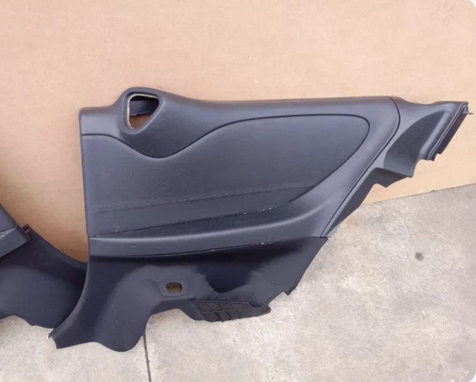 GUARNECIDO PUERTA TRASERA DERECHA Mercedes-Benz CLK Coupe (BM 209)