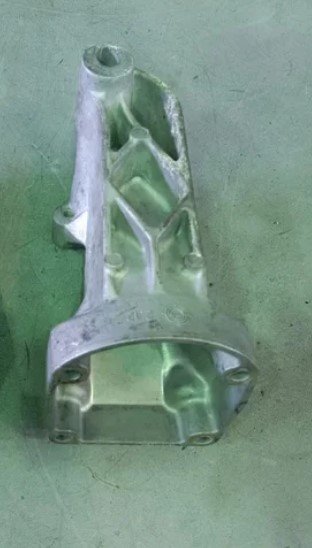 SOPORTE MOTOR IZQUIERDO Mercedes-Benz CLK Coupe (BM 209)