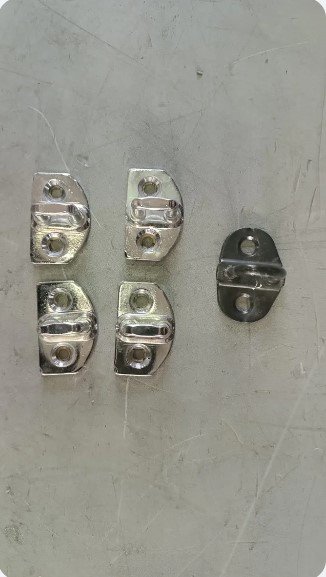 RETENEDOR PUERTA Renault Clio V