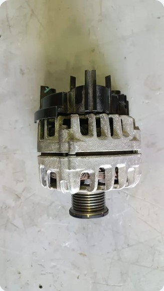 ALTERNADOR Renault Clio V