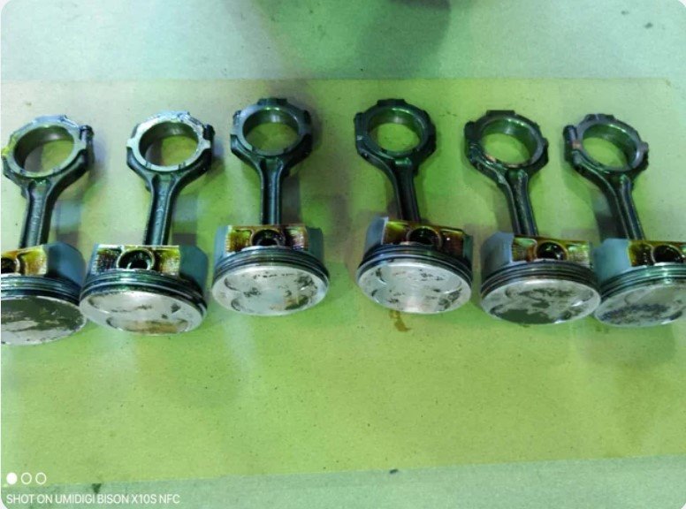 PISTON Nissan Murano (Z50)