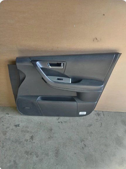 GUARNECIDO PUERTA DELANTERA DERECHA Nissan Murano (Z50)