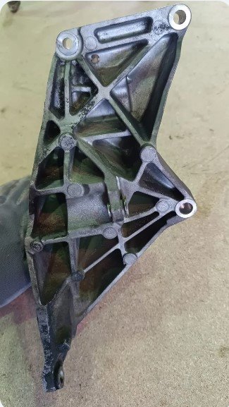 SOPORTE ALTERNADOR Jaguar XF
