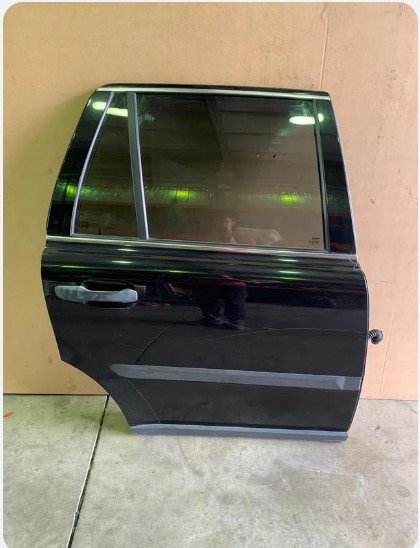 PUERTA TRASERA DERECHA Volvo XC90