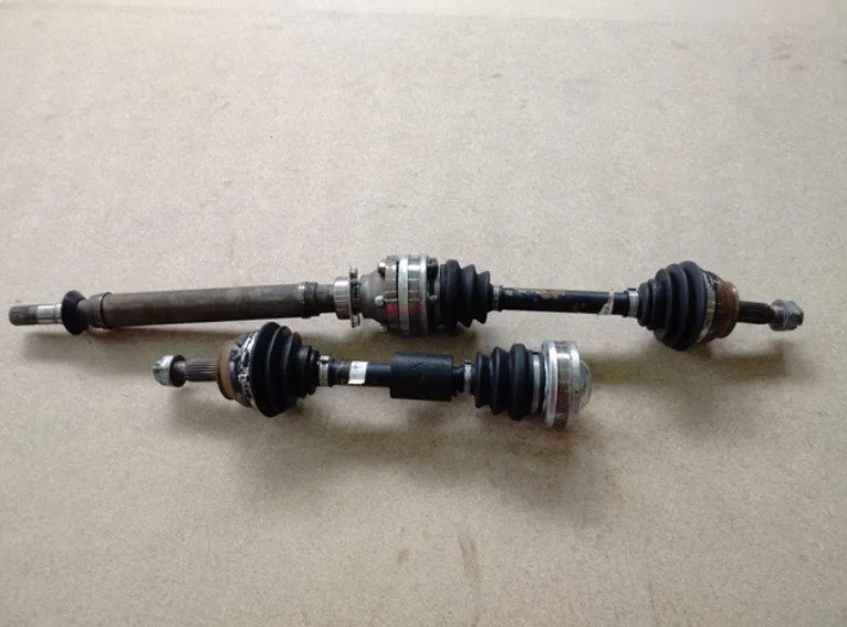 TRANSMISION DELANTERA DERECHA Alfa Romeo 159 (140)