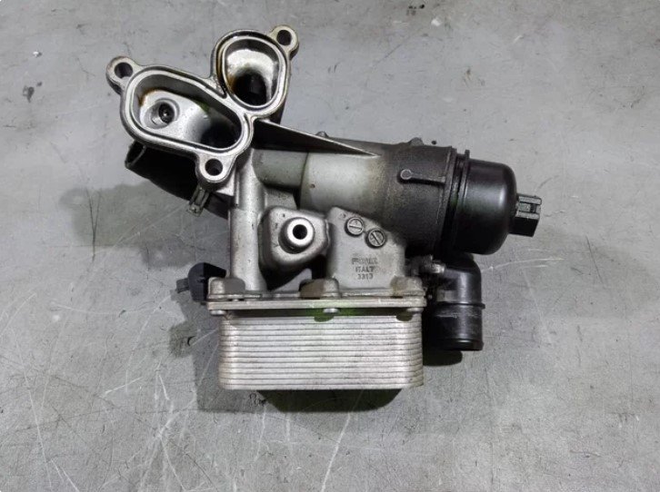 ENFRIADOR ACEITE MOTOR Renault Laguna III Berlina