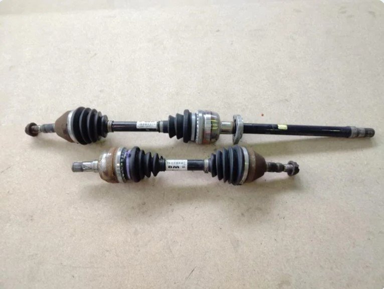 TRANSMISION DELANTERA IZQUIERDA Opel Zafira B