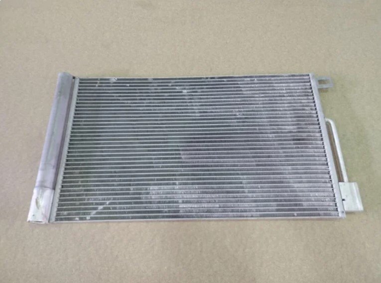 CONDENSADOR / RADIADOR  AIRE ACONDICIONADO