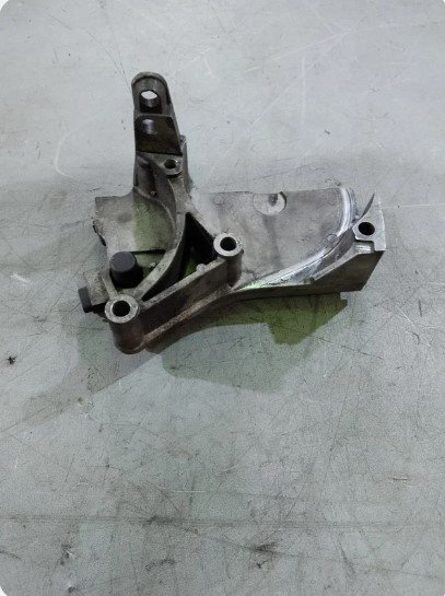 SOPORTE MOTOR DERECHO