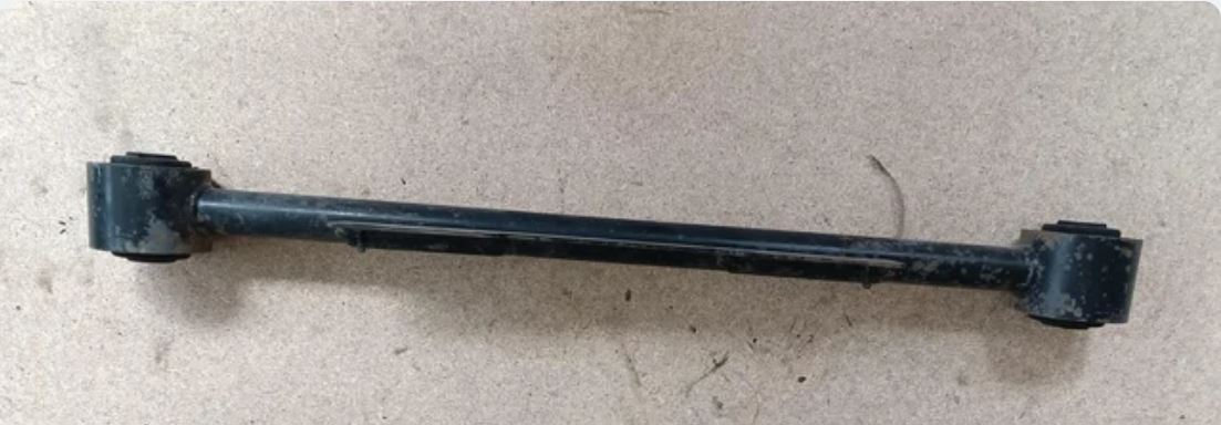 BRAZO SUSPENSION TRASERO DERECHO Nissan Terrano II (R20)