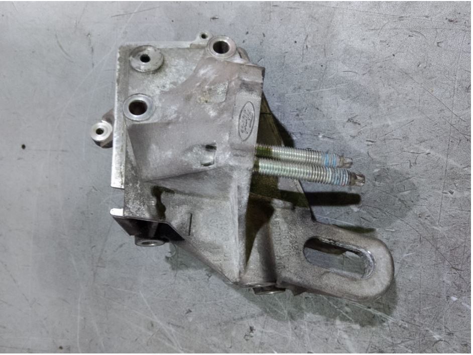 SOPORTE MOTOR DERECHO