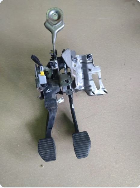 PEDALERA COMPLETA Citroen C4 Berlina