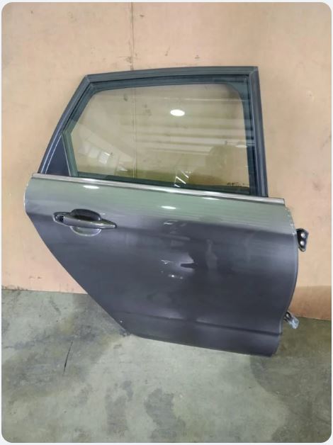PUERTA TRASERA DERECHA Citroen C4 Berlina