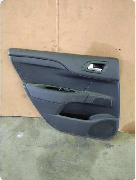 GUARNECIDO PUERTA TRASERA IZQUIERDA Citroen C4 Berlina