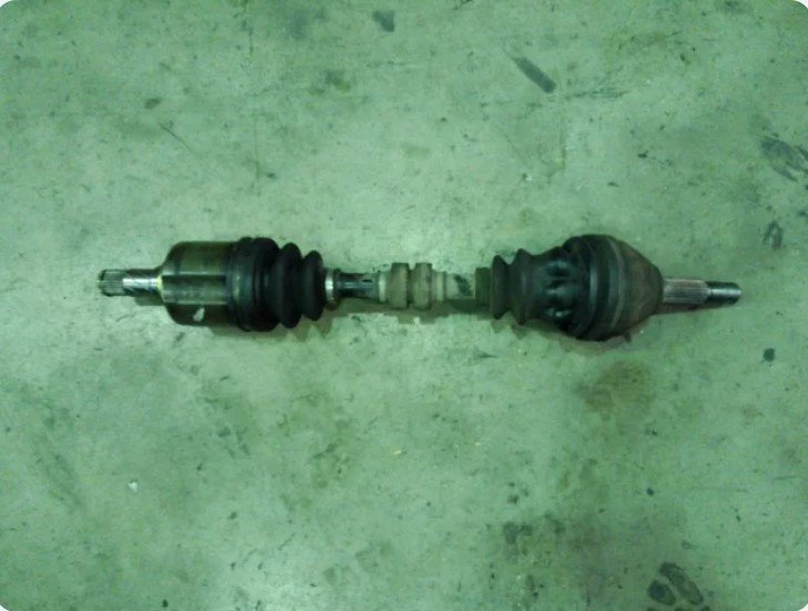 TRANSMISION DELANTERA IZQUIERDA Nissan Murano (Z50)