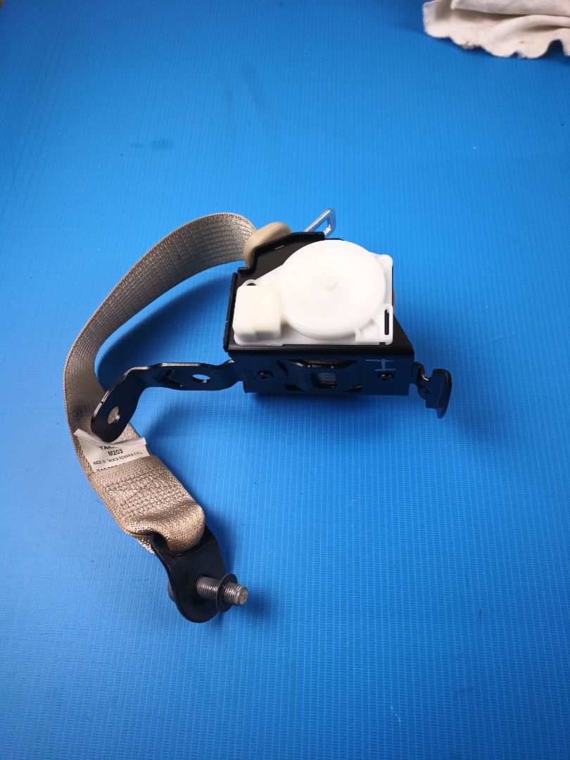 CINTURON SEGURIDAD TRASERO IZQUIERDO Opel Insignia Berlina