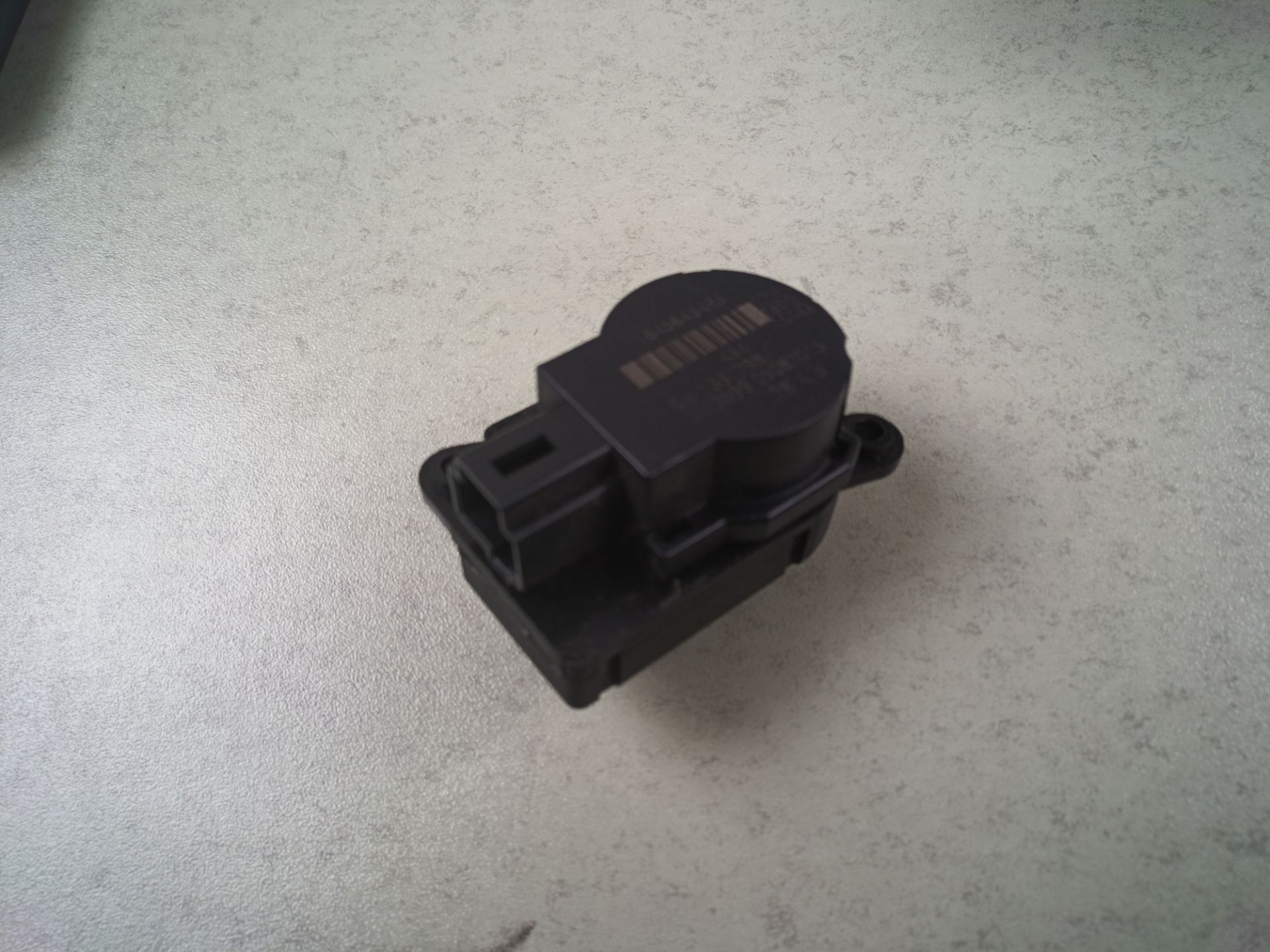 MOTOR APERTURA TRAMPILLAS CLIMATIZADOR Opel Insignia Berlina