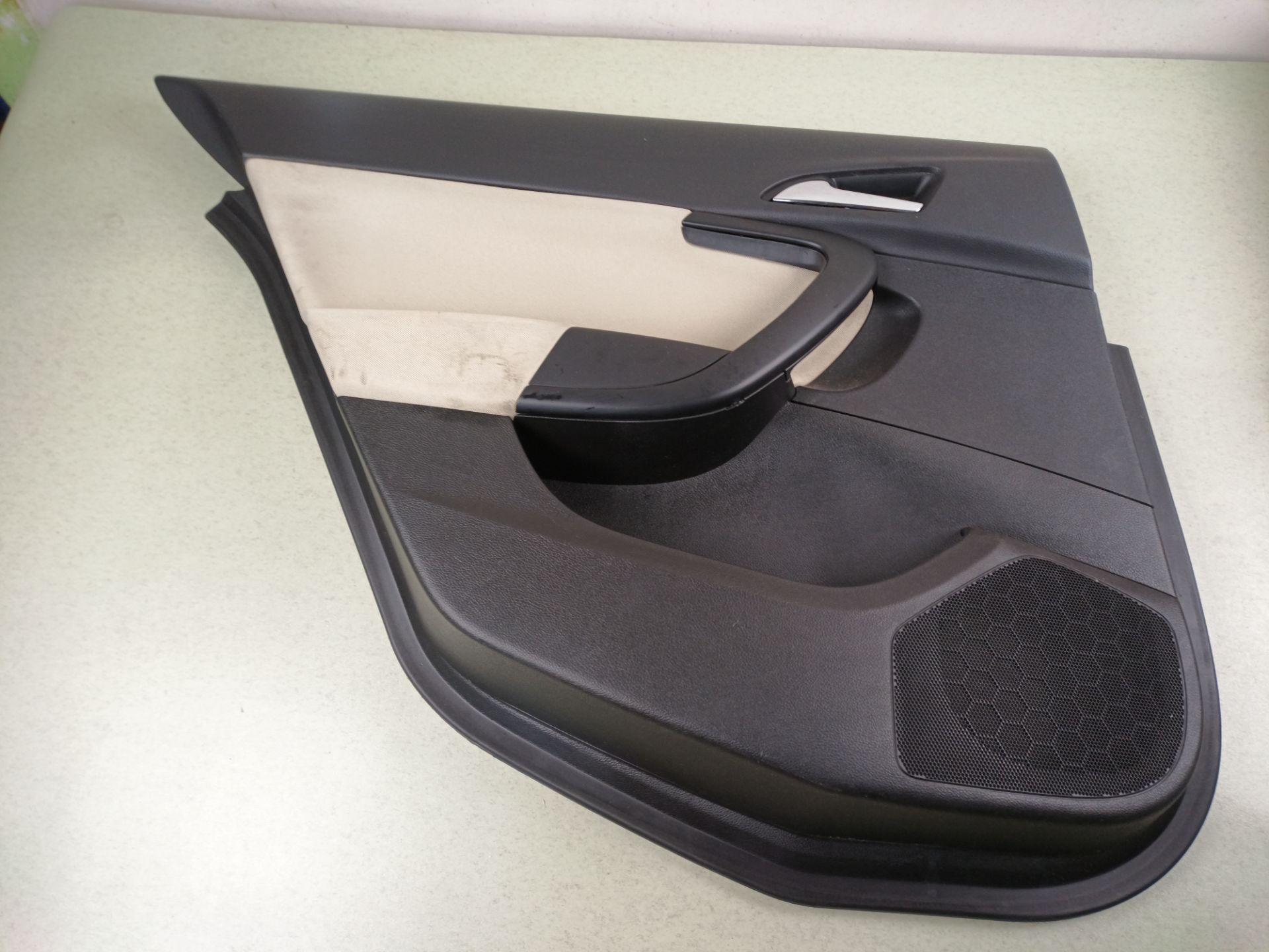 GUARNECIDO PUERTA TRASERA IZQUIERDA Opel Insignia Berlina