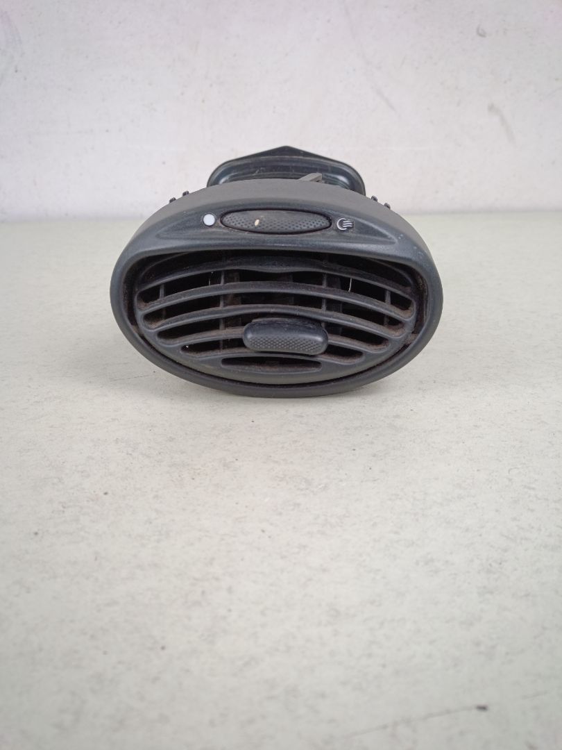 REJILLA AIREADORA Ford Focus Berlina (CAK)