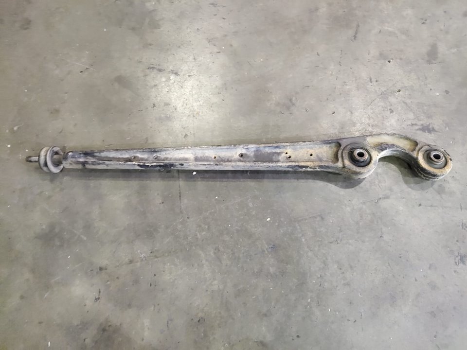BRAZO SUSPENSION INFERIOR TRASERO IZQUIERDO Mitsubishi Montero (V20/V40)