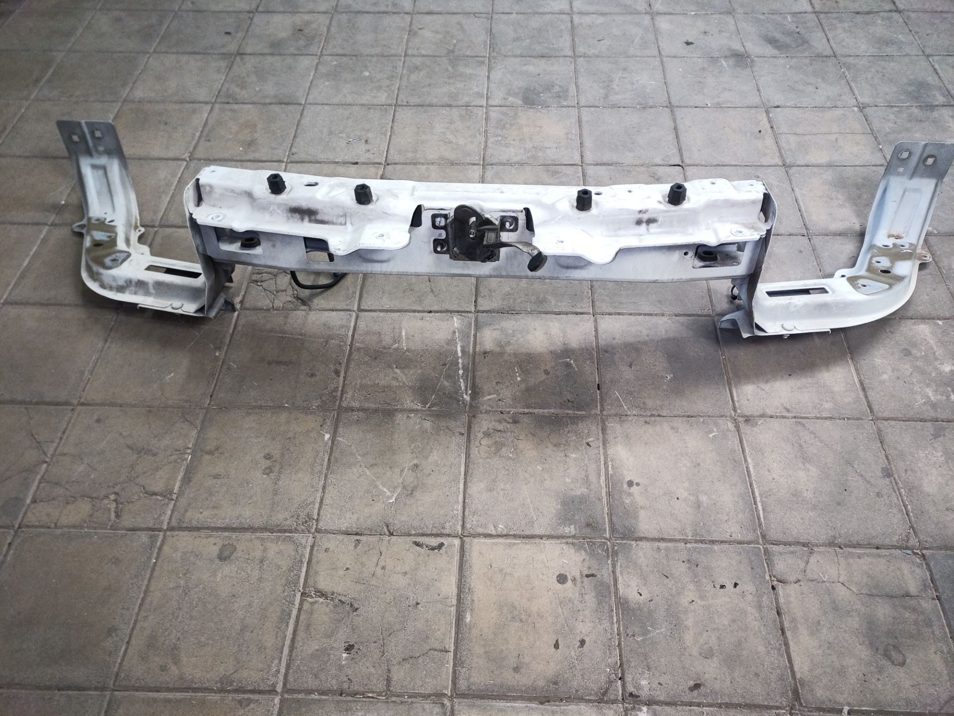 PANEL FRONTAL