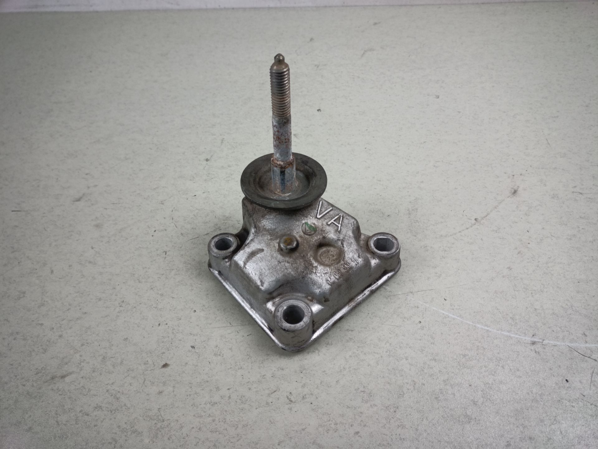 SOPORTE MOTOR IZQUIERDO