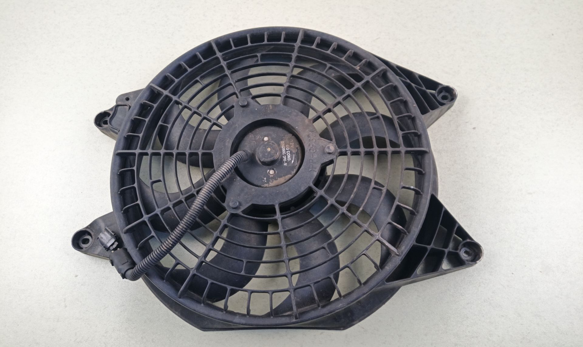 ELECTROVENTILADOR RADIADOR AIRE ACONDICIONADO Kia Carnival II (FL)