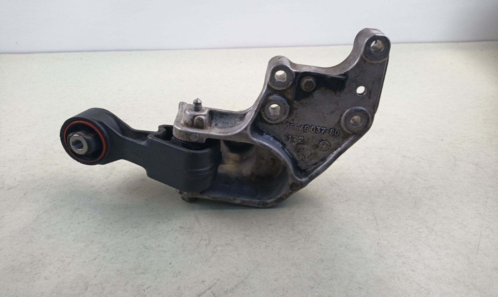 SOPORTE MOTOR DELANTERO Citroen C5 Berlina