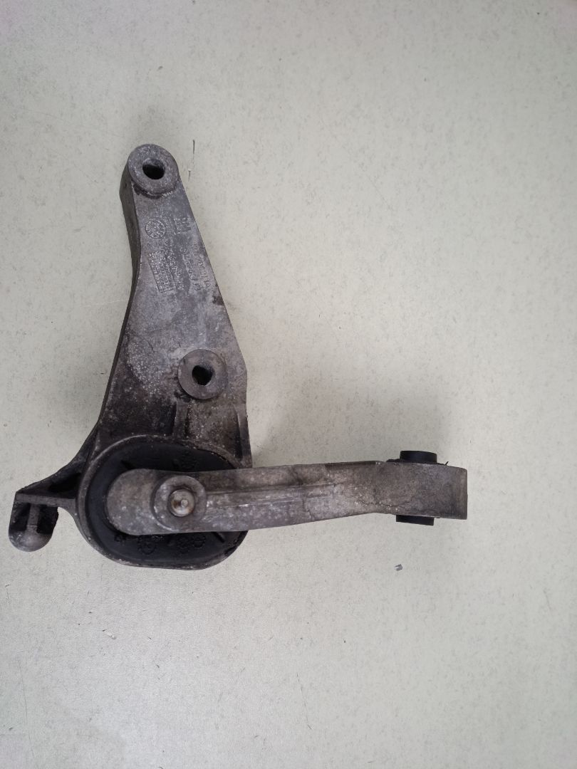 SOPORTE MOTOR TRASERO Opel Corsa C
