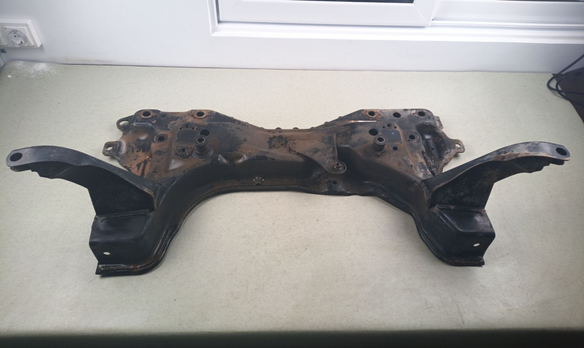 PUENTE DELANTERO Ford Focus Berlina (CAK)