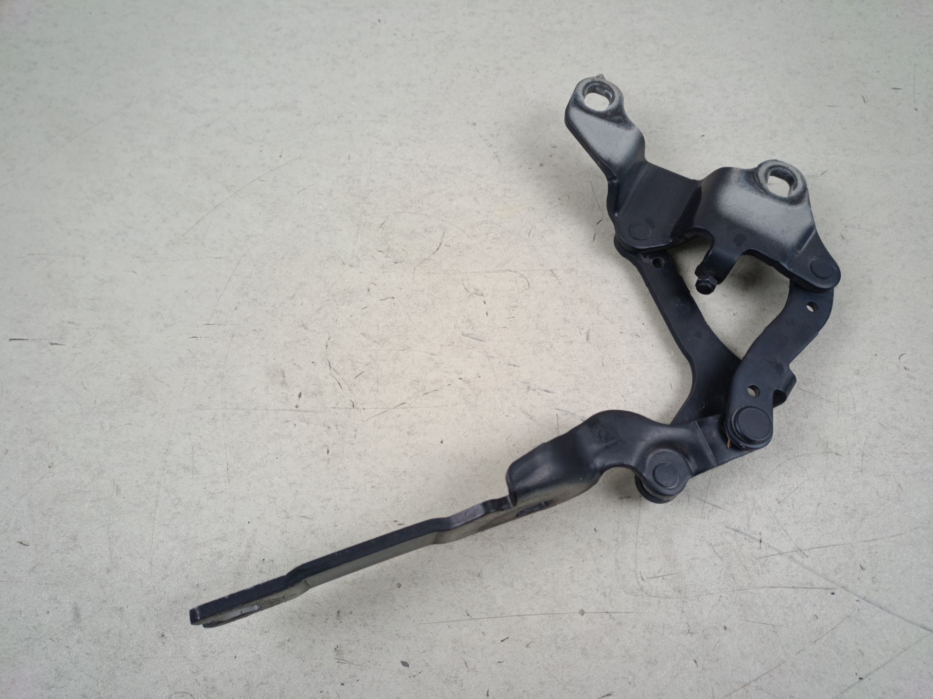 BISAGRA CAPO IZQUIERDA