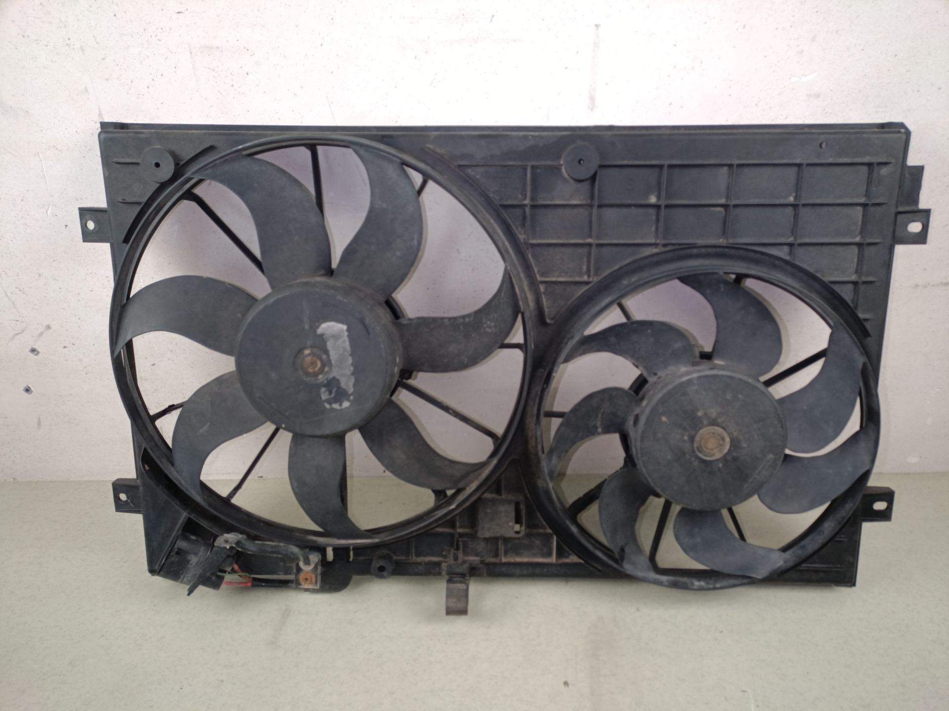 ELECTROVENTILADOR Volkswagen Caddy (2K)