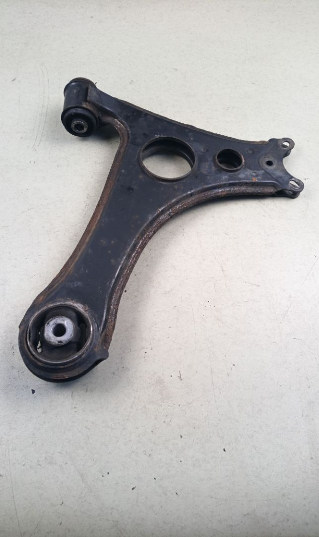 BRAZO SUSPENSION INFERIOR DELANTERO DERECHO Mercedes-Benz A (BM 168)