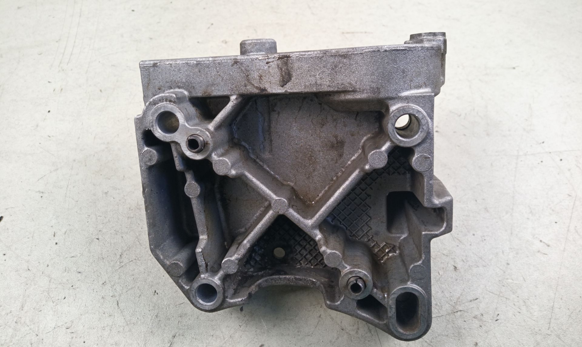 SOPORTE ALTERNADOR