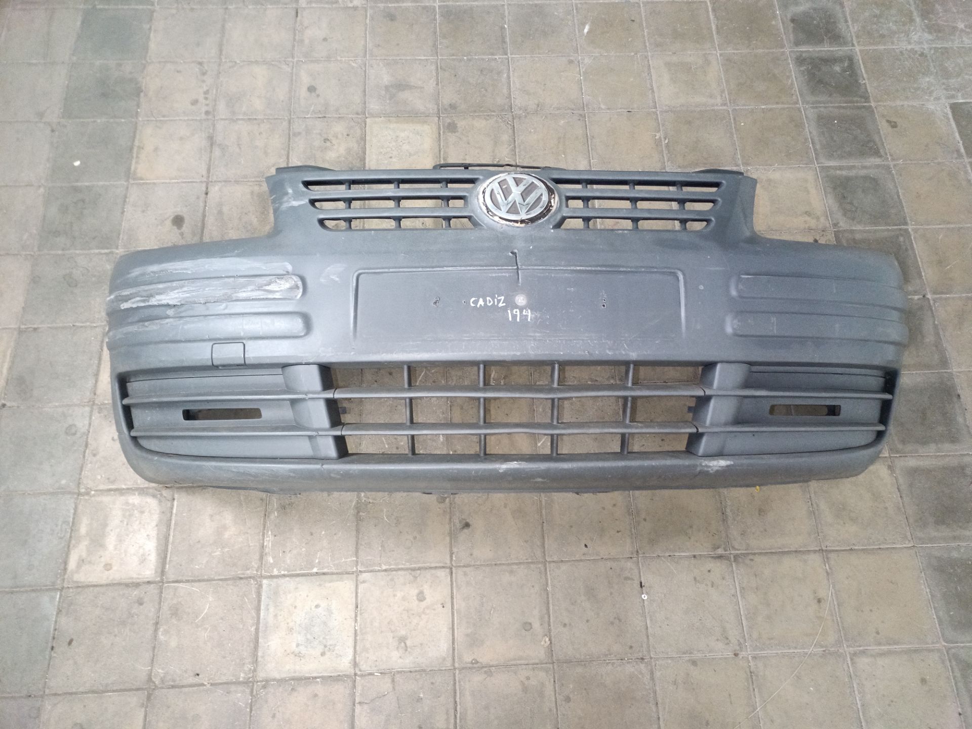 PARAGOLPES DELANTERO