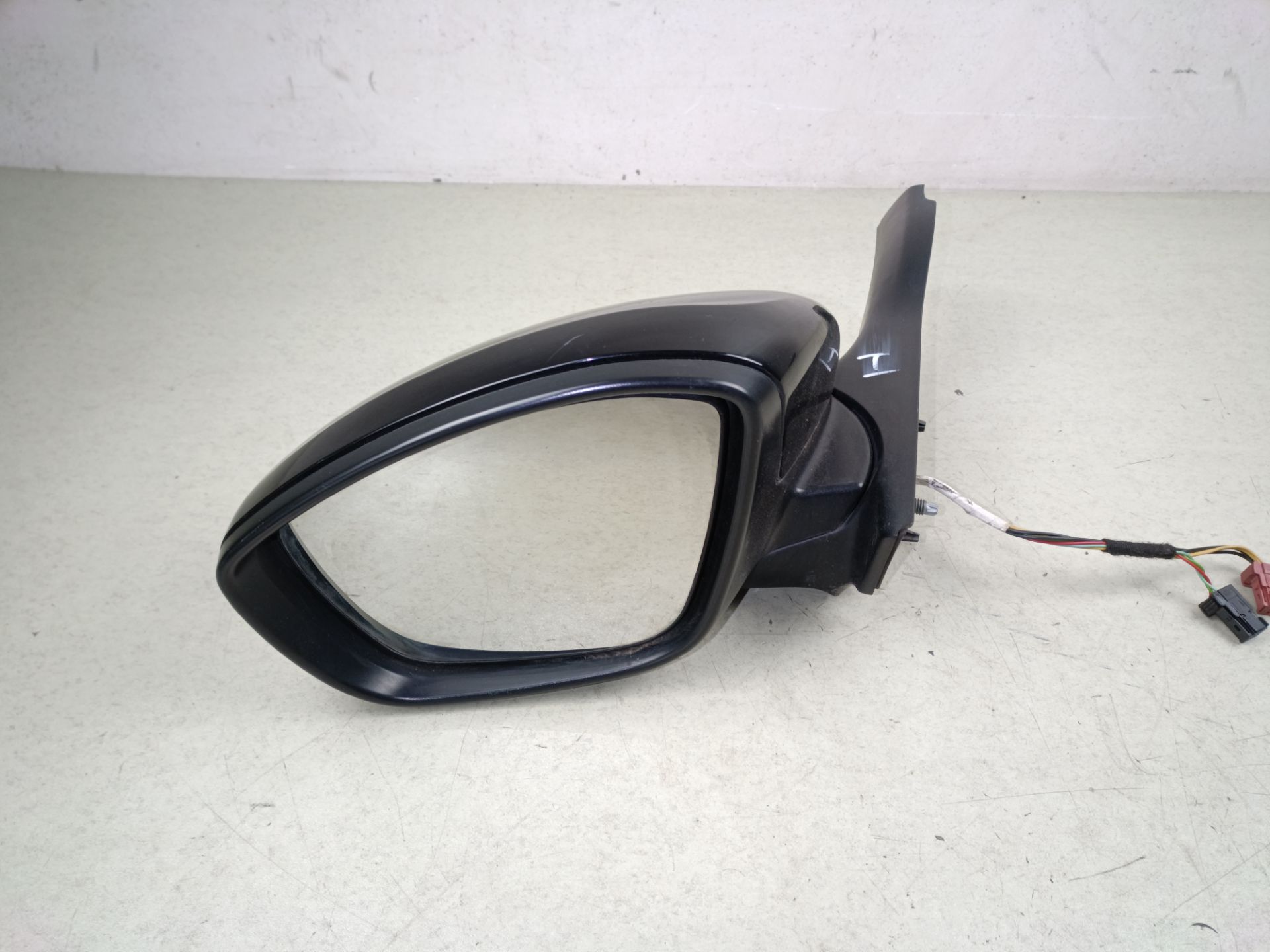 RETROVISOR IZQUIERDO Peugeot 208