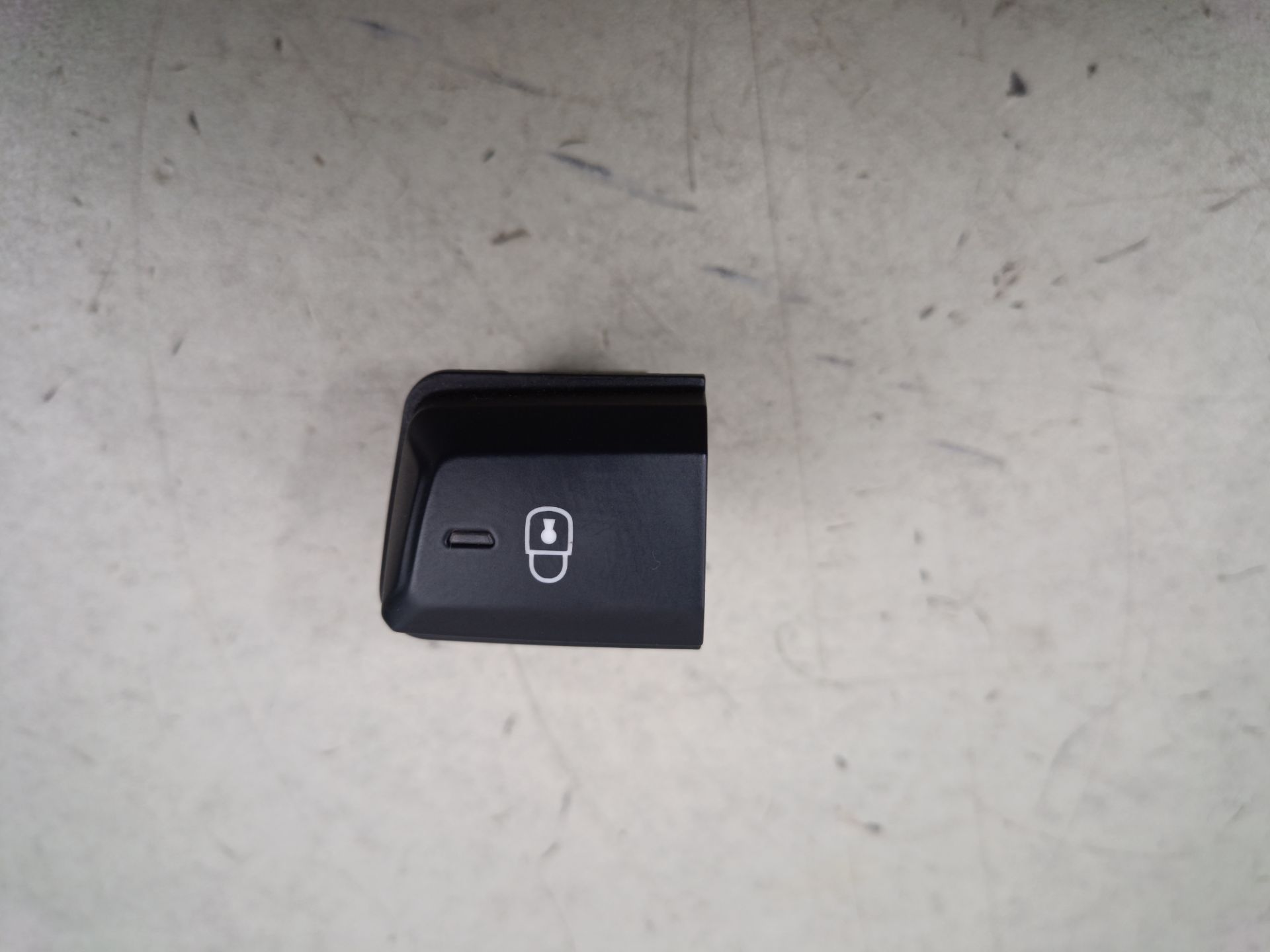 NO IDENTIFICADO Peugeot 208