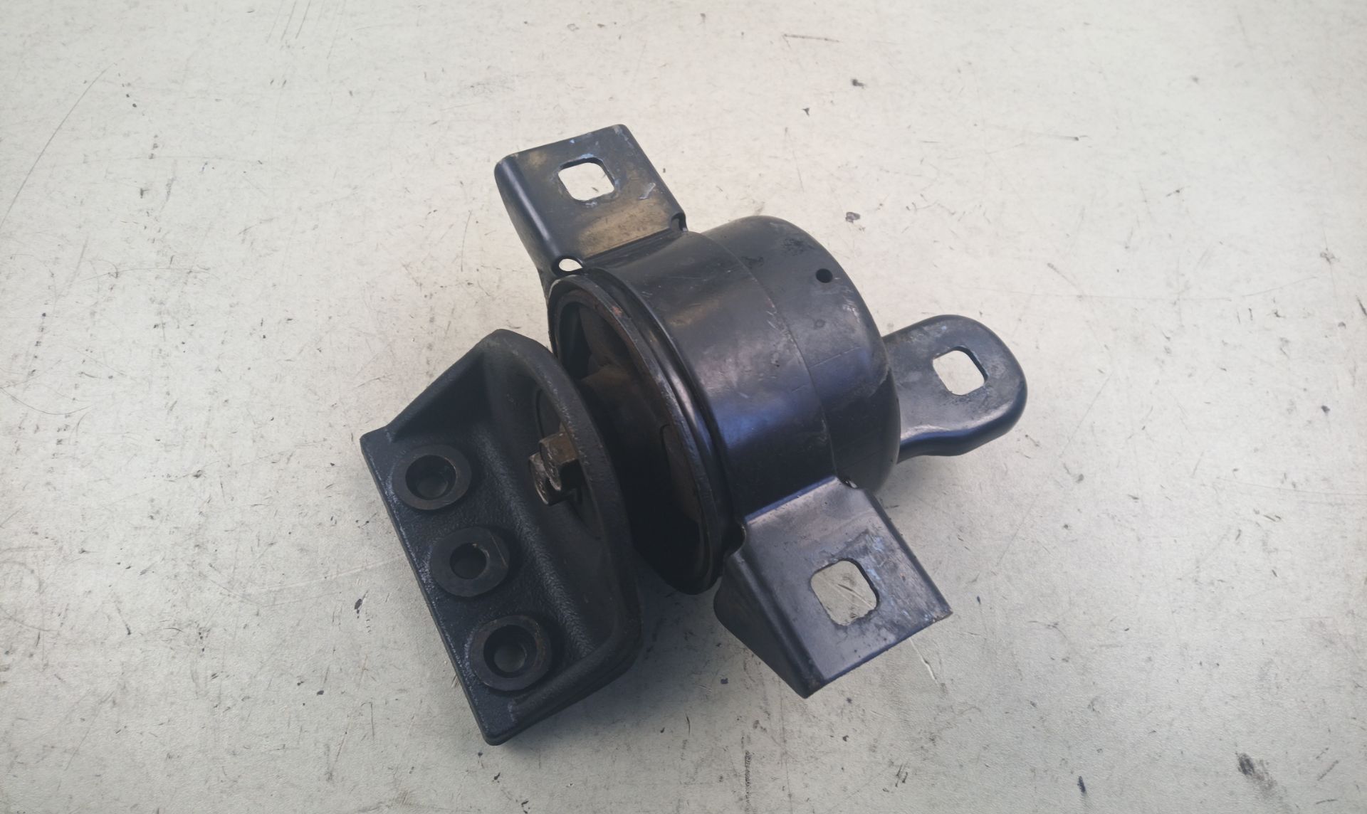 SOPORTE MOTOR DERECHO