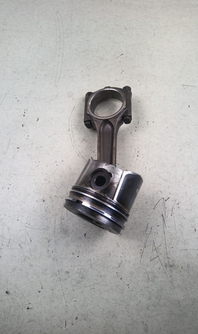 PISTON Peugeot 206