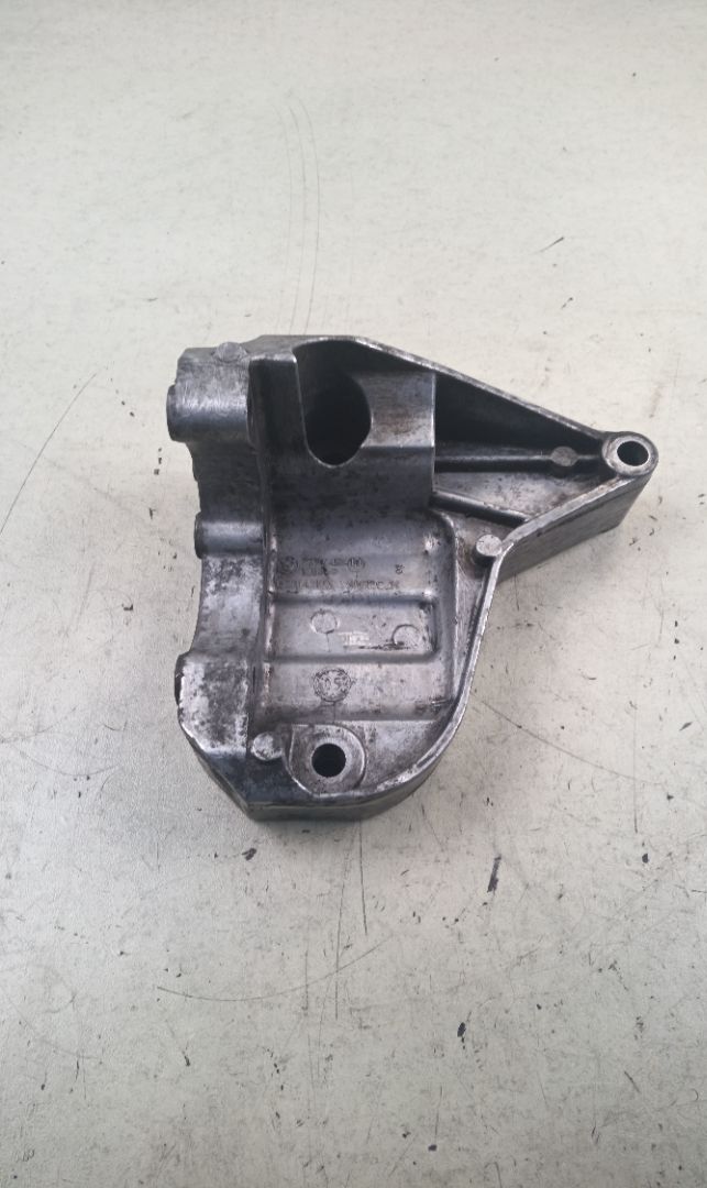 SOPORTE BOMBA DIRECCION BMW 3 Berlina (E90)