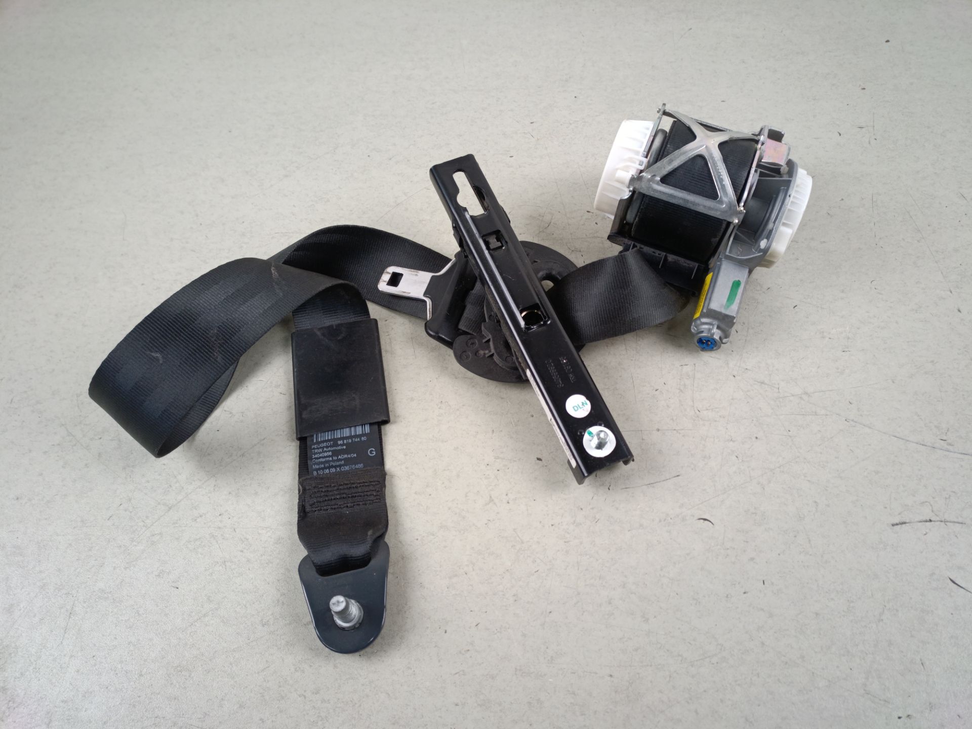 CINTURON SEGURIDAD DELANTERO IZQUIERDO Peugeot 3008