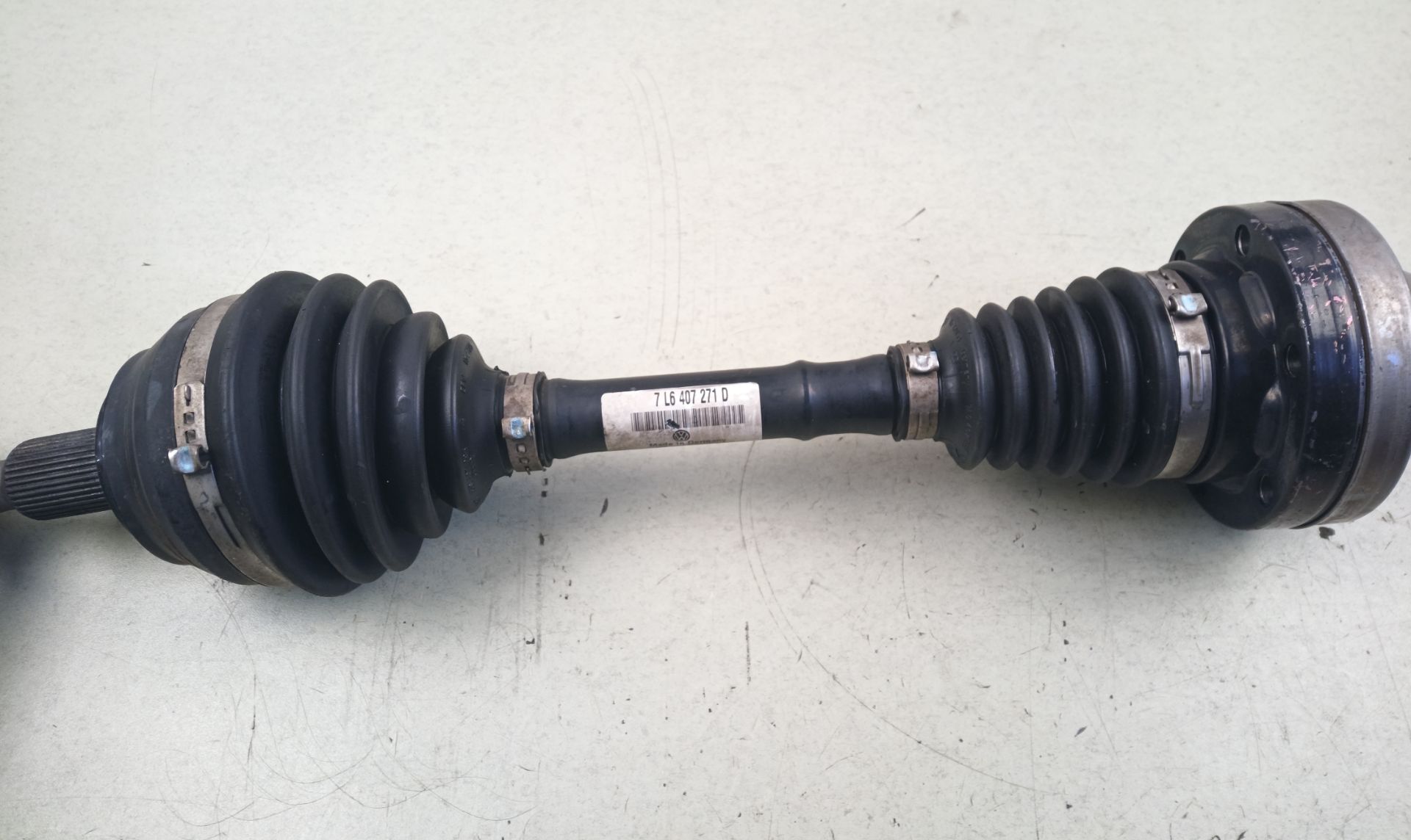 TRANSMISION DELANTERA DERECHA Volkswagen Touareg (7LA)
