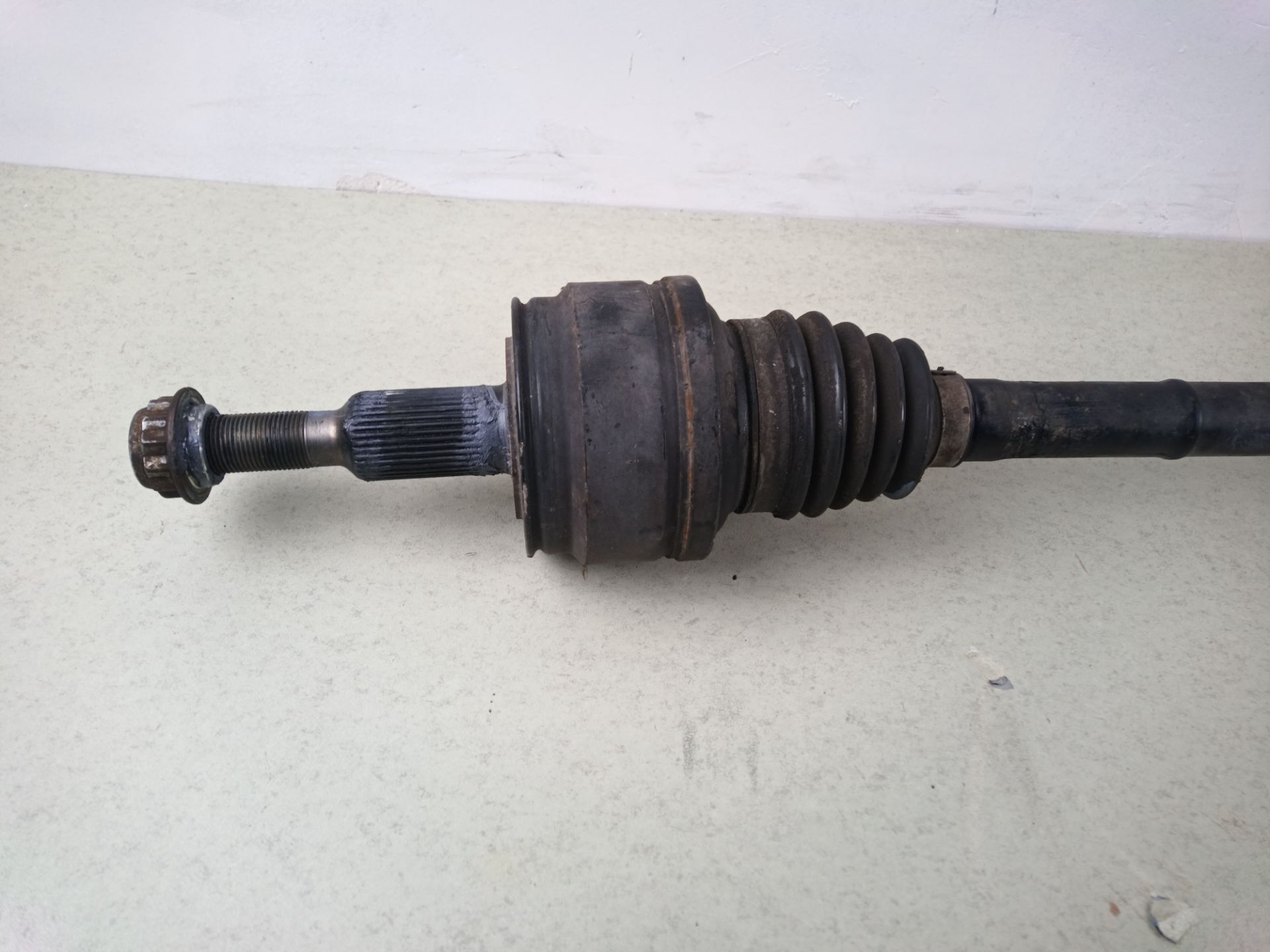 TRANSMISION TRASERA IZQUIERDA Volkswagen Touareg (7LA)
