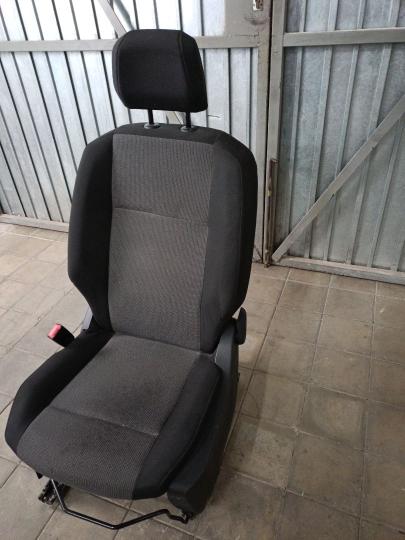 ASIENTO DELANTERO IZQUIERDO Citroen Berlingo Furgón