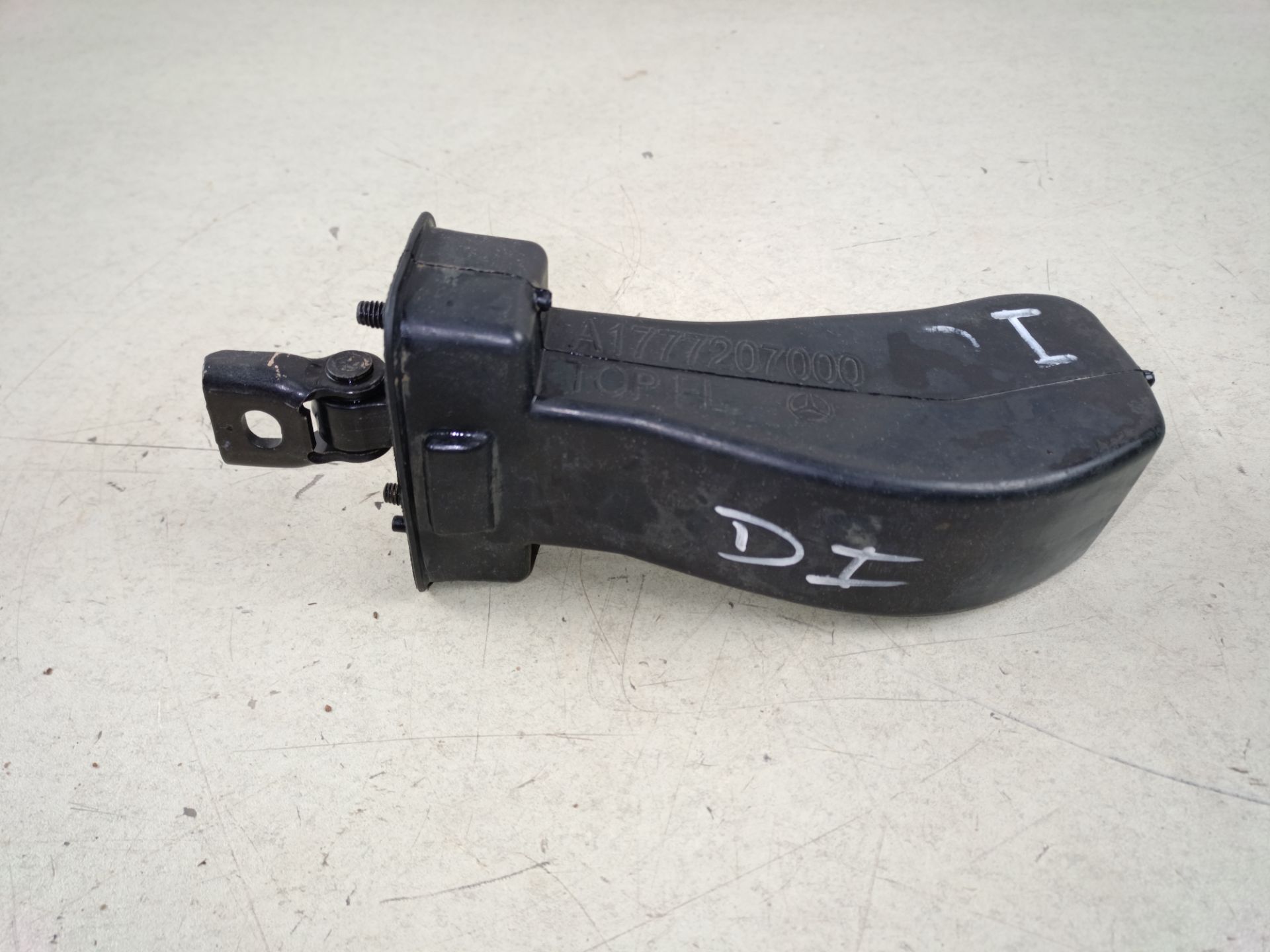 RETENEDOR PUERTA Mercedes-Benz B (BM 246)