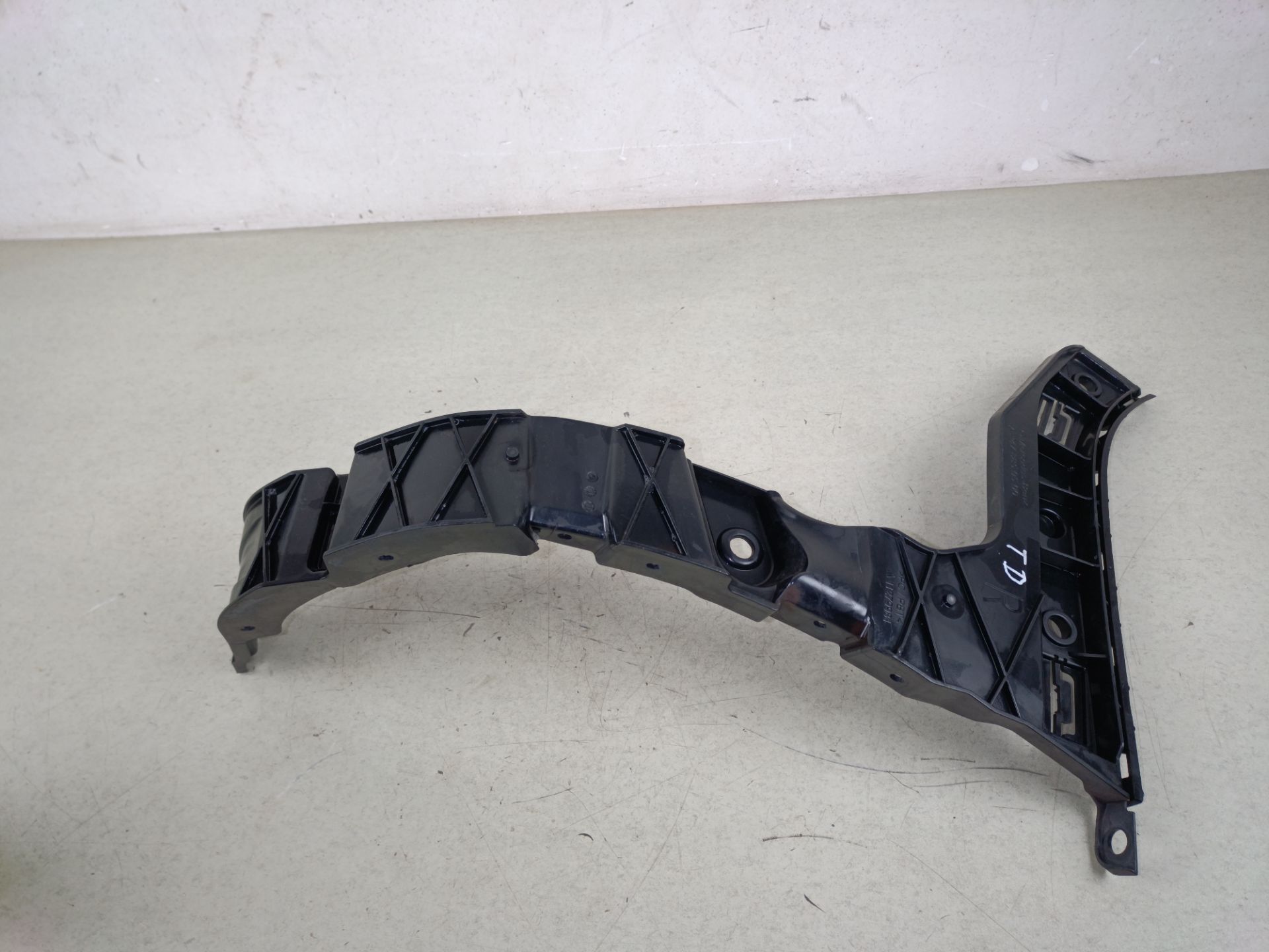 SOPORTE PARAGOLPES TRASERO Mercedes-Benz B (BM 246)